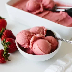 strawberry-frozen-yogurt-6